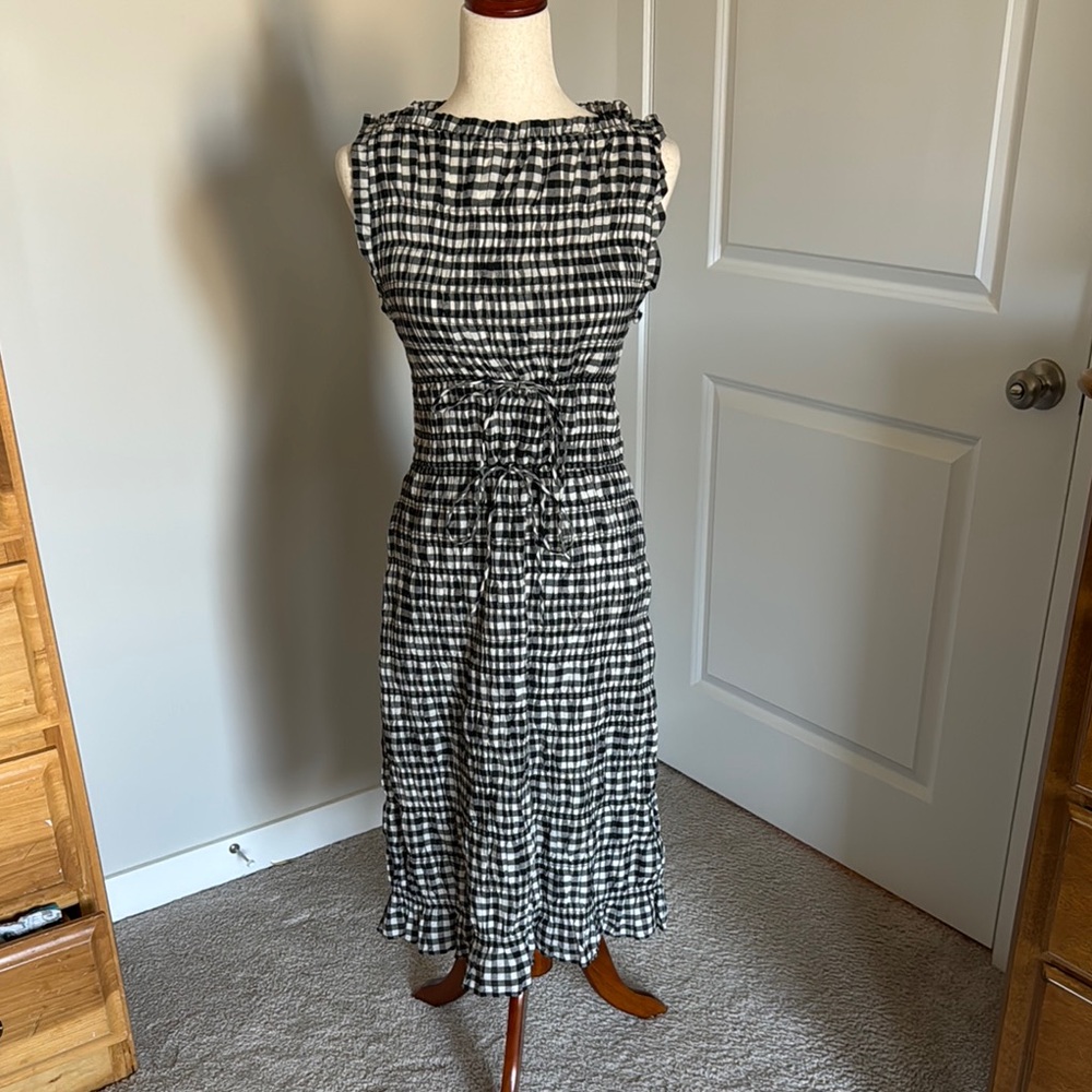 DÔEN Rosella Smocked Plaid Knee-Length Dress Black White Gingham Medium - Picture 4 of 11